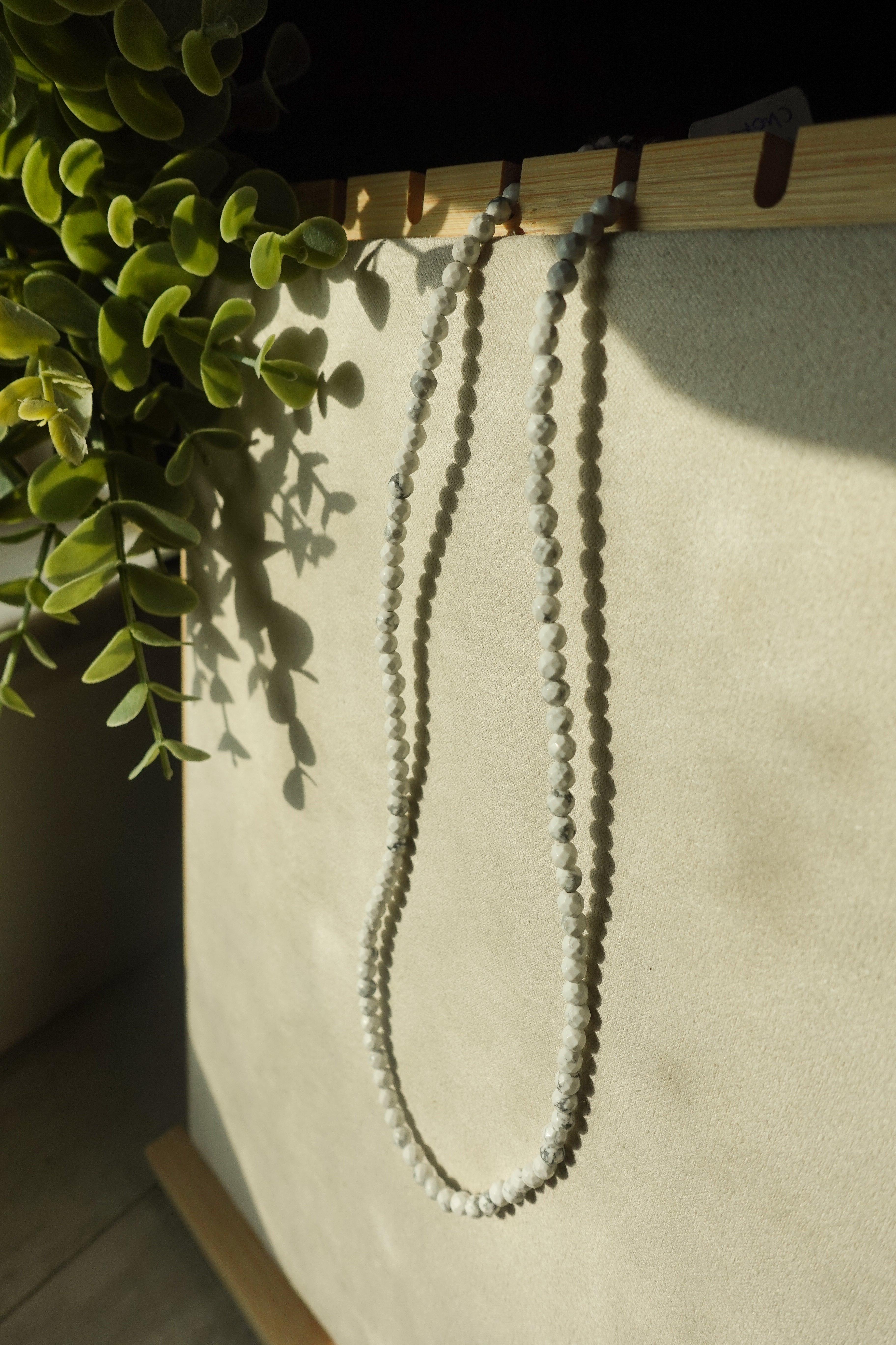 Howlite Necklace 18 Inch